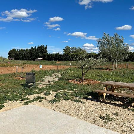 Studio A La Ferme Villa Arles Exterior foto